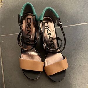 DKNY Black and Tan Women's Sandals